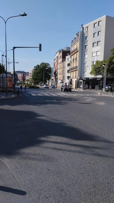 Joli Appart A 10 Minutes De Paris En Metro - Parking Offert Saint-Ouen  Exteriör bild